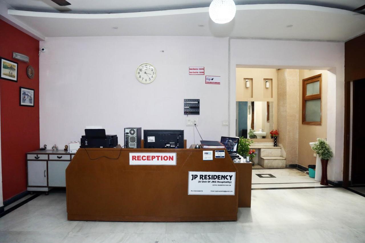 J P Residency Hotel Greater Noida Exterior foto